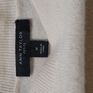 Ann Taylor SP Ivory Sweater